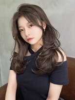 ロンド ジュルード 名古屋(Lond jeloud)&nbsp;ふんわり質感が叶うレイヤーヘア×かきあげ前髪 レイヤーカット