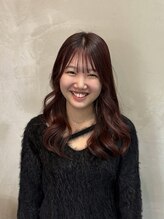 『渡邉　涼香』顔周りレイヤー/暖色カラー/艶々暗髪カラーが得意◎