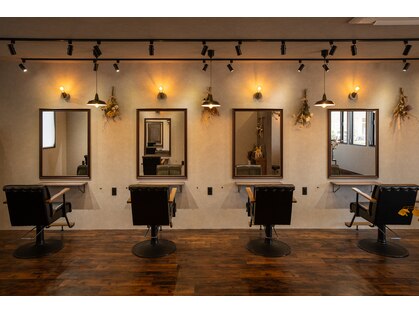 アグ ヘアー ヴェロン さくら氏家店(Agu hair veron)の写真