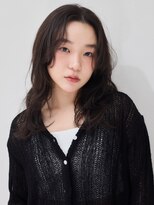 ビィシャイン 滝野店&nbsp;暗髪くびれレイヤースタイル