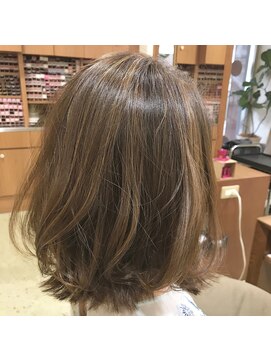 アクラ 上本町店(Acura.) [hair's curare]ふんわりハイライトボブ