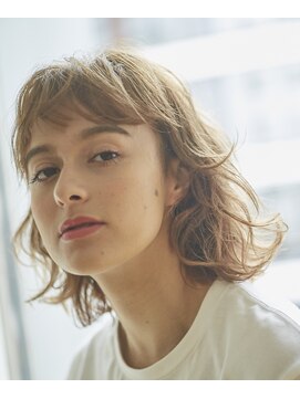 グッデイ ヘアー(GOOD DAY HAIR) 小顔  ワンサイドショート ブランジュ ハイライト　ダブルバング