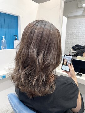 ウーロス(uros.) ミディアム☆レイヤー