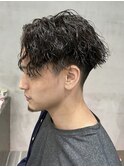 センターパートツイストスパイラルパーマ刈り上げツイストパーマ