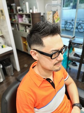 アゲイシ(hair club AGEISHI) 7・3 フェード