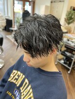 オンフリーク(ON FLEEK)&nbsp;センターパート×ツイストスパイラルパーマ