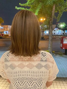 美容室 ビ フェスカ(B FESCA) 切りっぱなしボブ/ミルクティーベージュ/30代40代20代