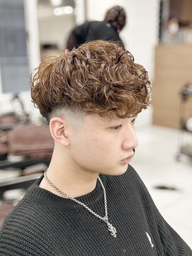 テクト バイアッシュ 吉祥寺店(Tect by Ash) 明るめブラウンスペインカールスパイラルパーマツーブロック