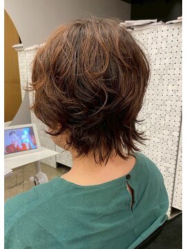 アコロン 武蔵小杉(acoron.) 動きで魅せる大人ショート　武蔵小杉