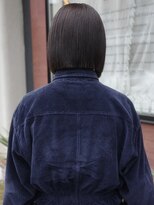 チャプター 問屋町(chapter) ケアカラーグレージュ艶暗髪パツっと切りっぱなしボブ