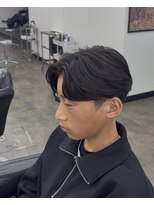 ザ クロー(THE CROW) 縮毛矯正でできる毛流れセンターパート