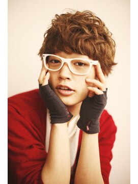 ブーケ(BOUQUET) 髪の毛に動きが出ない方にオススメ分け目なしショート