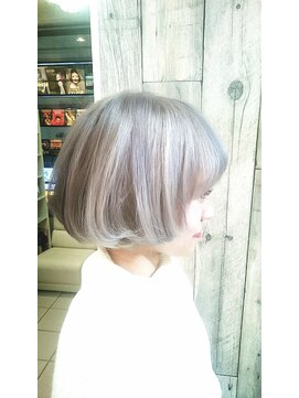 トムキャット(TOM CAT) 【新宿TOMCAT】サロンスタイル(SNOW BOB)