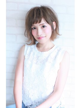 シレーナ ヘアーリゾート(Sirena Hair Resort) 斜めバング☆こなれショート・ボブ