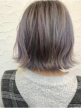 ヘアーサロン オンリーホープ(HAIR SALON ONLY HOPE) ONLY-HOPE【スズキリュウタ】　ボブ＋シルバー