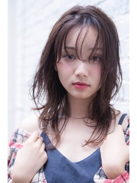 エイミー(Aimee) Aimee シースルーバング×ペールベージュ