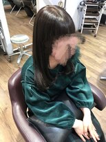パティオンツー(PATIONN2)&nbsp;グレージュ ブルージュ ツヤ感 透明感 セミロング 内巻き 表参道