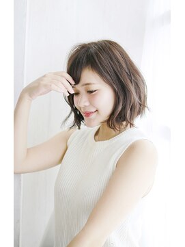 トレス プラス エヌ(TRESS+n) 20代30代40代 ワンランク上のダークボブ【堅田】