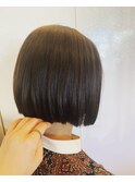 ショートボブ