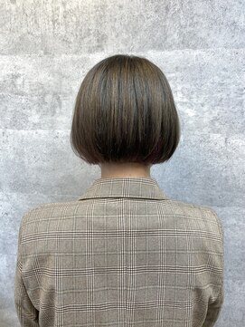 キャラ シャローネ 池袋(Chara Chalone) ミニショートボブ　ピンクインナーカラー【池袋/ボブ/インナー】