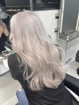 ペレ 渋谷(PELE) K4_ホワイトベージュ ブリーチ3回~