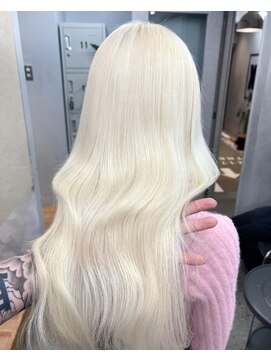 ジーナ(XENA) 【光】white blonde