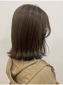 インナーカラー　ネイビー　外ハネボブ　ミルクティーベージュ
