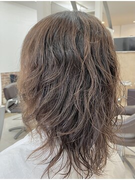 カットハウス はさみの部屋 ミディアムレイヤー/ラフウェーブ/縮毛矯正/デジパ/前髪あり