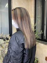 エイミー(Aimee)&nbsp;Aimee町田　外国人風ハイライト×切りっぱなし