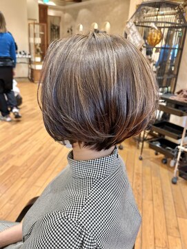 ビュートリアム265(BEAUTRIUM 265) ショートヘア/銀座/ハイライト/ショートボブ/ベージュ/前下がり