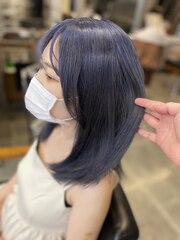 王道の深めのブルージュカラー/ブルー青系カラー