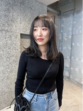 ケイシー(casey) 艶髪顔まわりレイヤーミディアムカット