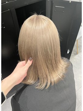 ワンズ ナゴヤ ヴィラ 名古屋栄(ONE's NAGOYA VILA) シアーカラー/カール/セミディ/姫カット