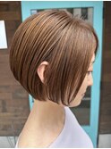 ショートボブ