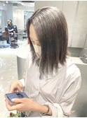 20代30代大人可愛いダブルカラーアッシュグレージュミディ