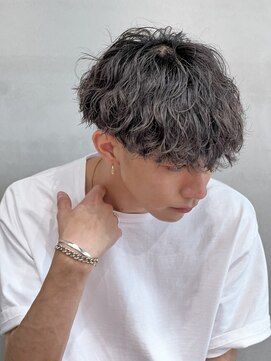 フィフスパーク(fifth PARK) 渋谷刈り上げマッシュ波巻きスパイラルパーマツイスパシャドウ