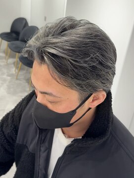 ジュイル シブヤ(JEWIL SHIBUYA) シルバーメッシュ、白髪ぼかしメッシュ