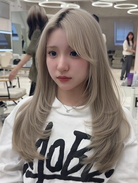 ビュー フクオカ(VIEW FUKUOKA) ワンカールで可愛いざくざくレイヤーカット