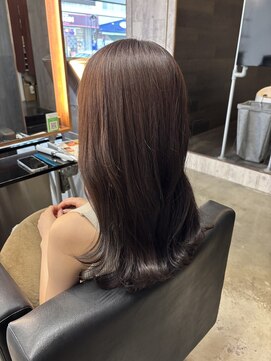 ディシェーレローブ(die Schere Lob) 艶カラーで大人かわいい美髪スタイル