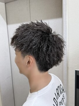 コワファーストナガサキシャンプーボーイ(COIFF1RST NAGASAKI SHAMPOO BOY) ソフトツイストパーマ　メンズサロン　マッシュ　カット　韓国
