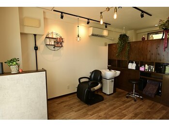 Hair & Make Studio My. i do