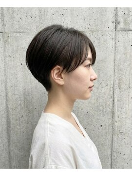 ソラ(sora) 大人ショート　ツーブロック　暗髪