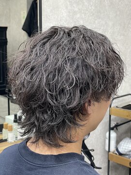 グロウ(GLOW) 波巻きパーマ