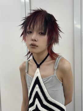 オーン 渋谷(OOn) レッドのデザインカラー