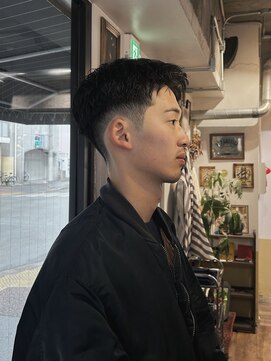 カムレイドフォーライフ(COMRADE 4 LIFE) ラフなショート 大人っぽい刈り上げ 渋さ 清潔感 担当松尾竜平