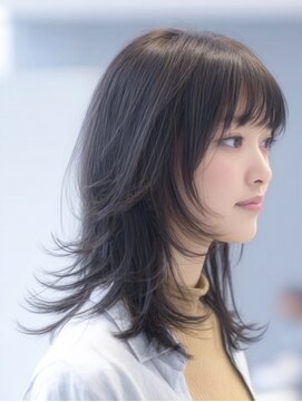 ダル 渋谷/表参道(DAL.) ミディアムレイヤーバタフライカットハッシュカットダークグレー