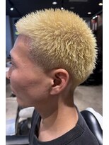 チルチェア 吉祥寺店(CHILL CHAIR) Long Blonde Buzz Cut 〈吉祥寺〉〈バーバー〉