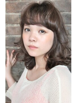 バンカ(banca.) ふわっと揺れる☆大人可愛いミディ