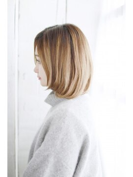 ナル 白山神社参道通り店(nalu) かきあげ前髪のハイトーンボブ