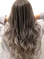 ディーナ(D'na)&nbsp;『D'na』ロンググレージュバレイヤージュ　清水